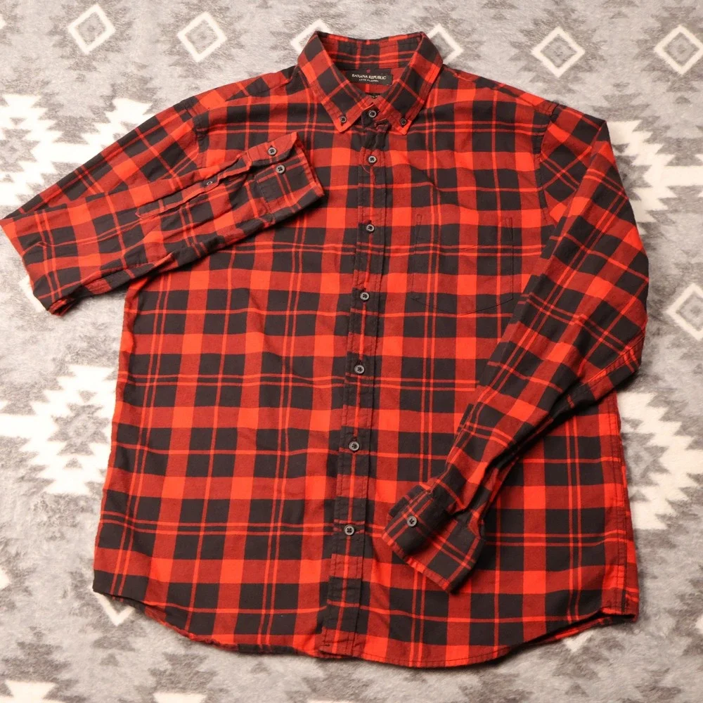 Banana Republic Luxe Flannel Red Black Plaid Untucked Slim Fit Shirt Large